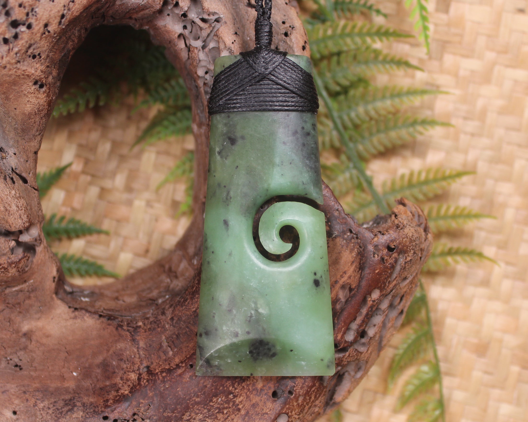 Toki or Adze with Koru carved from Hapopo Pounamu - NZ Greenstone