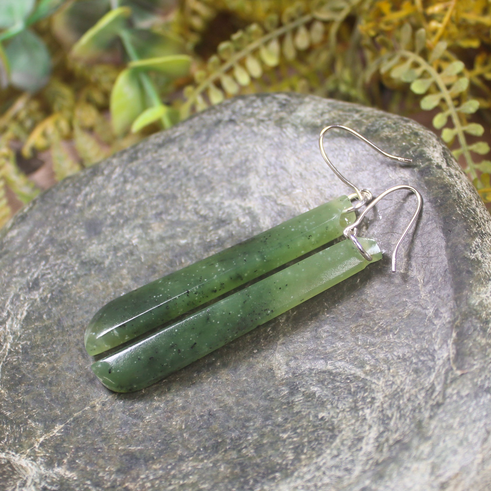 NZ Greenstone Roimata Earrings Hapopo Pounamu