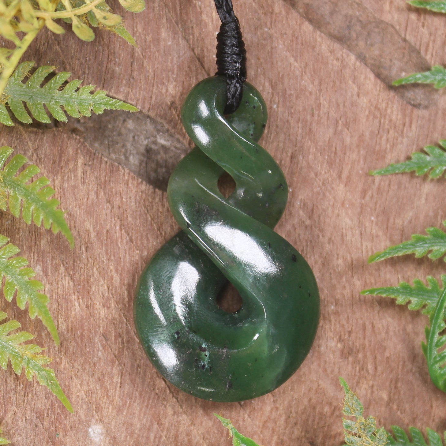 Twist carved from Kawakawa Pounamu - NZ Greenstone