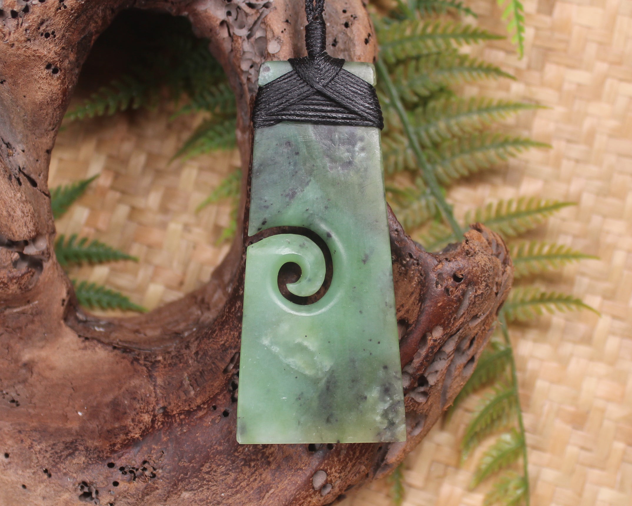 Toki or Adze with Koru carved from Hapopo Pounamu - NZ Greenstone