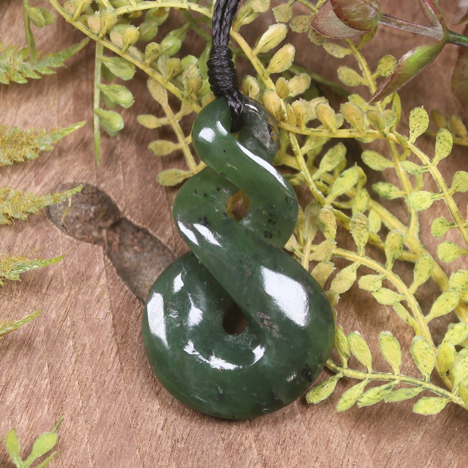 Twist carved from Kawakawa Pounamu - NZ Greenstone