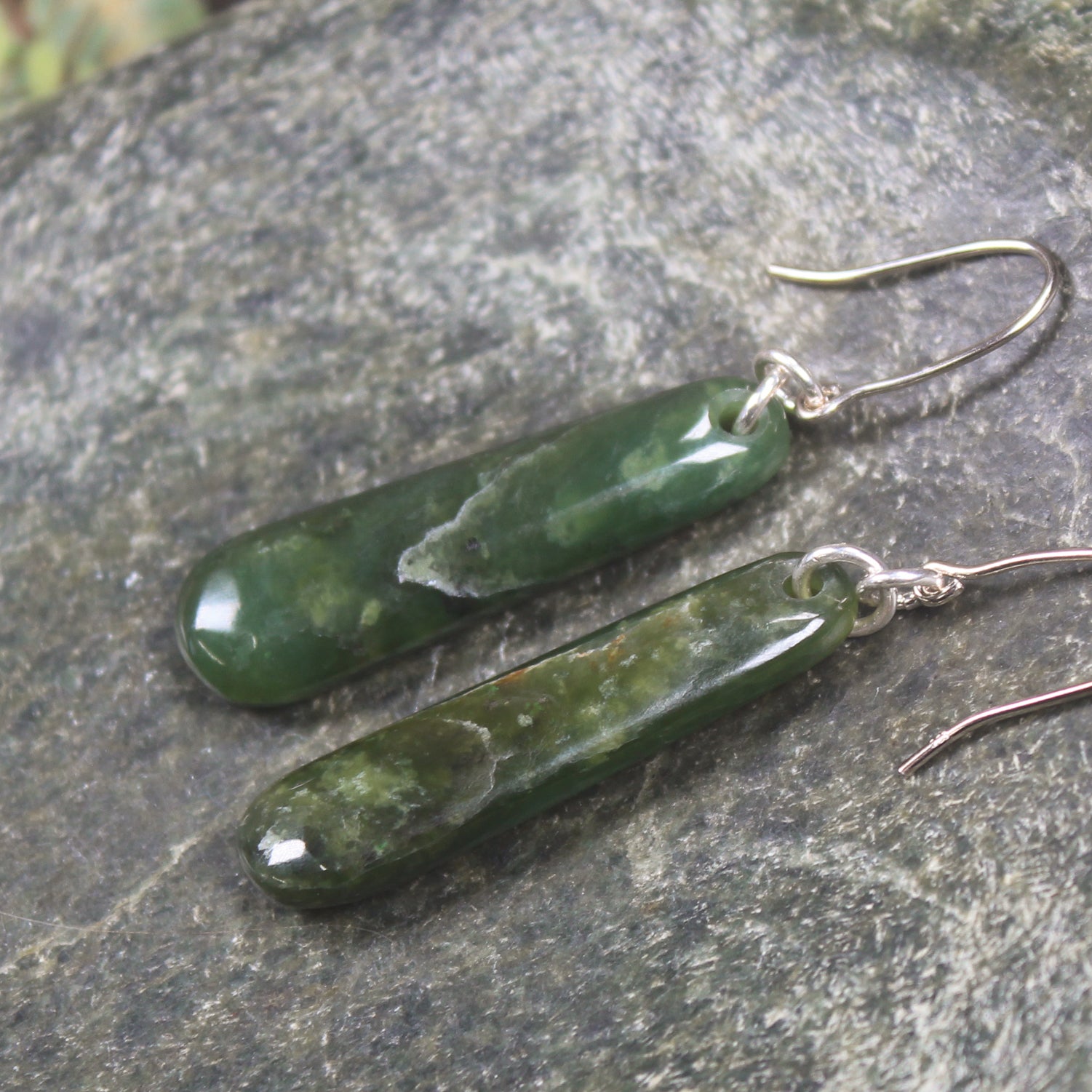 Roimata or Teardrop earrings carved from Kawakawa Pounamu - NZ Greenstone