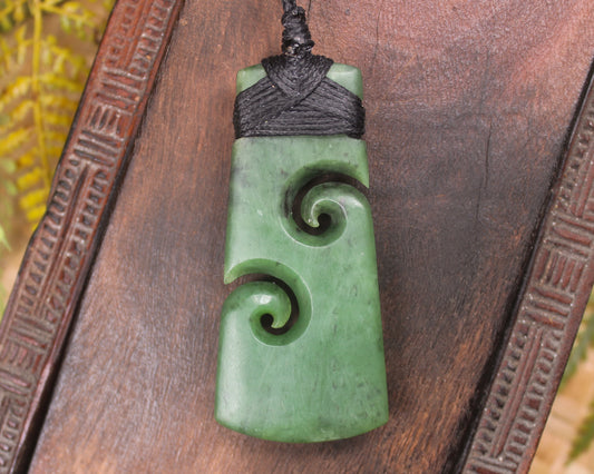 Toki or Adze with Koru carved from Hapopo Pounamu - NZ Greenstone