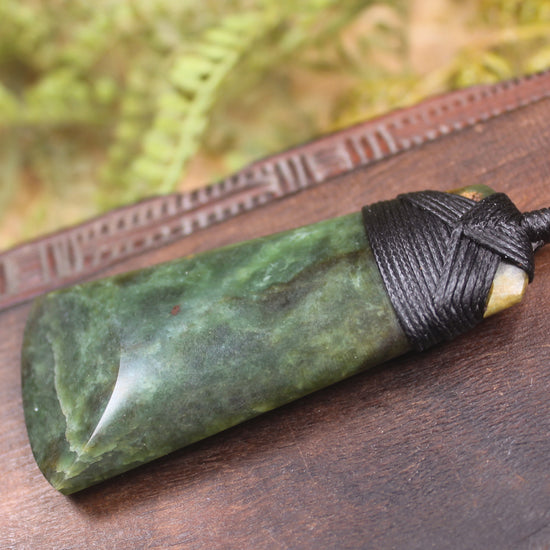 Toki or Adze Pendant carved from Flower Jade Pounamu - NZ Greenstone