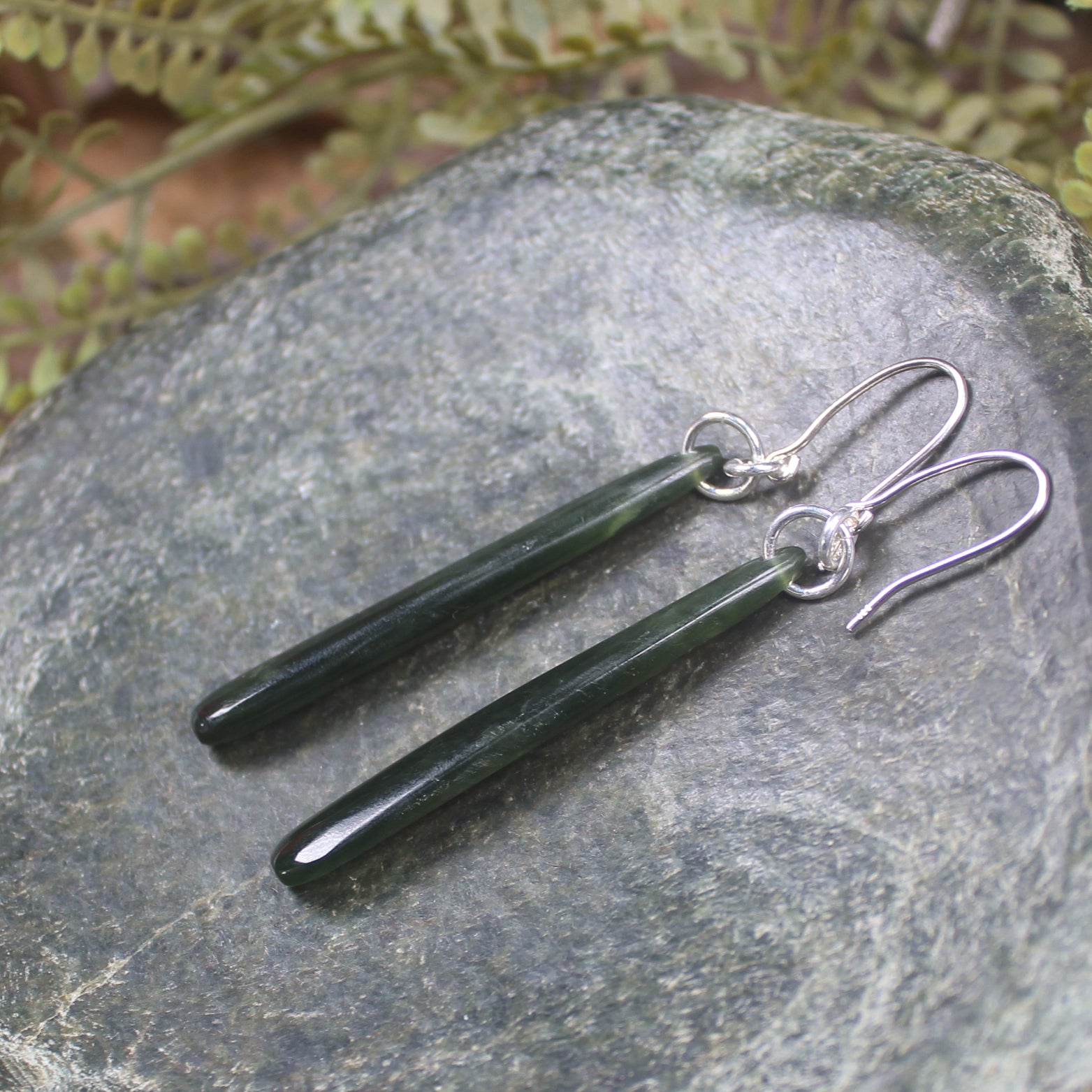 Roimata or Teardrop earrings carved from Kawakawa Pounamu - NZ Greenstone