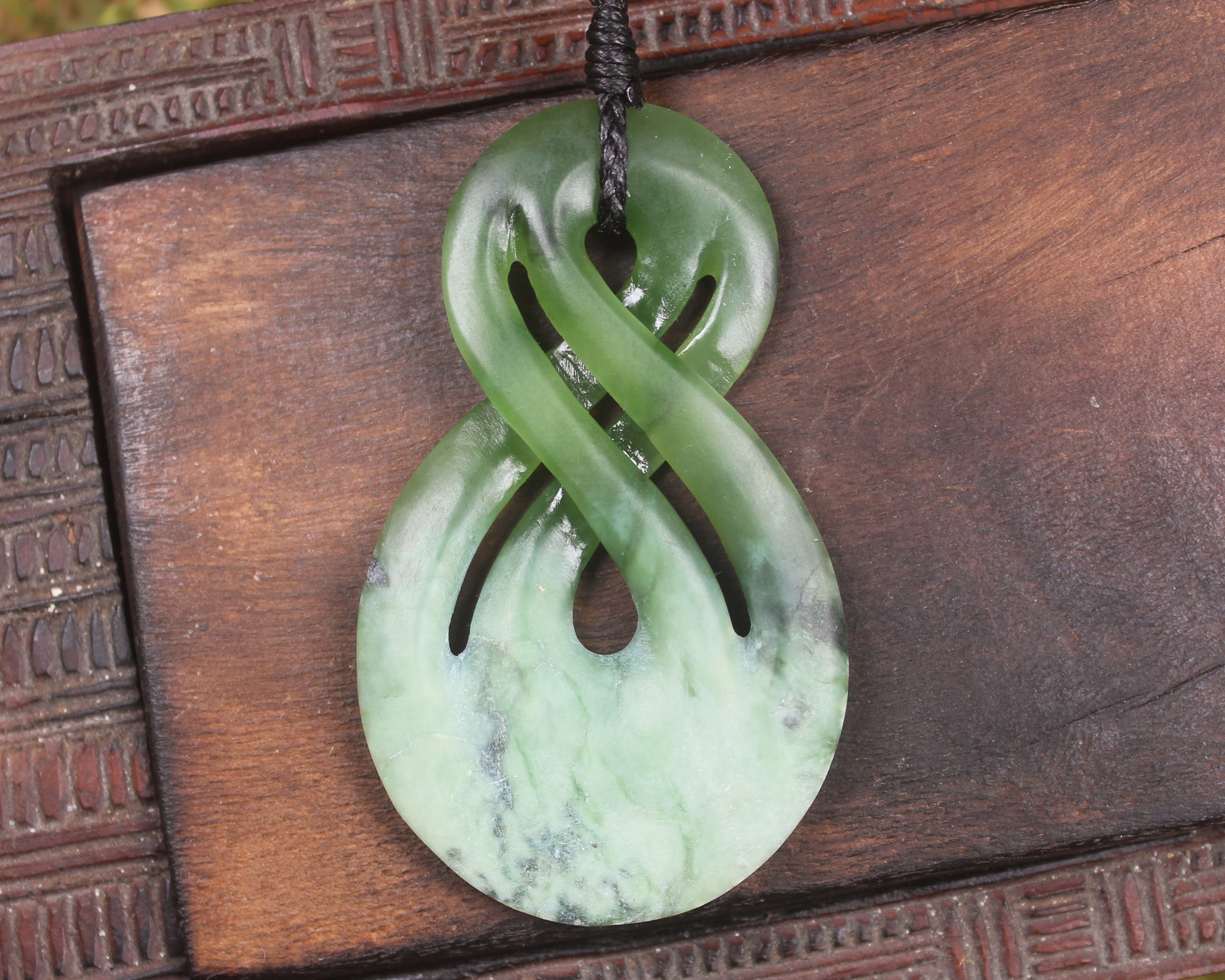 Hapopo Pounamu Twist Pendant - NZ Greenstone
