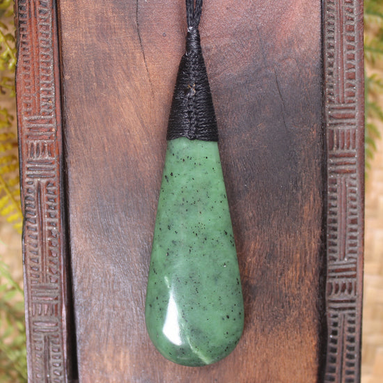 Roimata Teardrop carved from Hapopo Pounamu - NZ Greenstone
