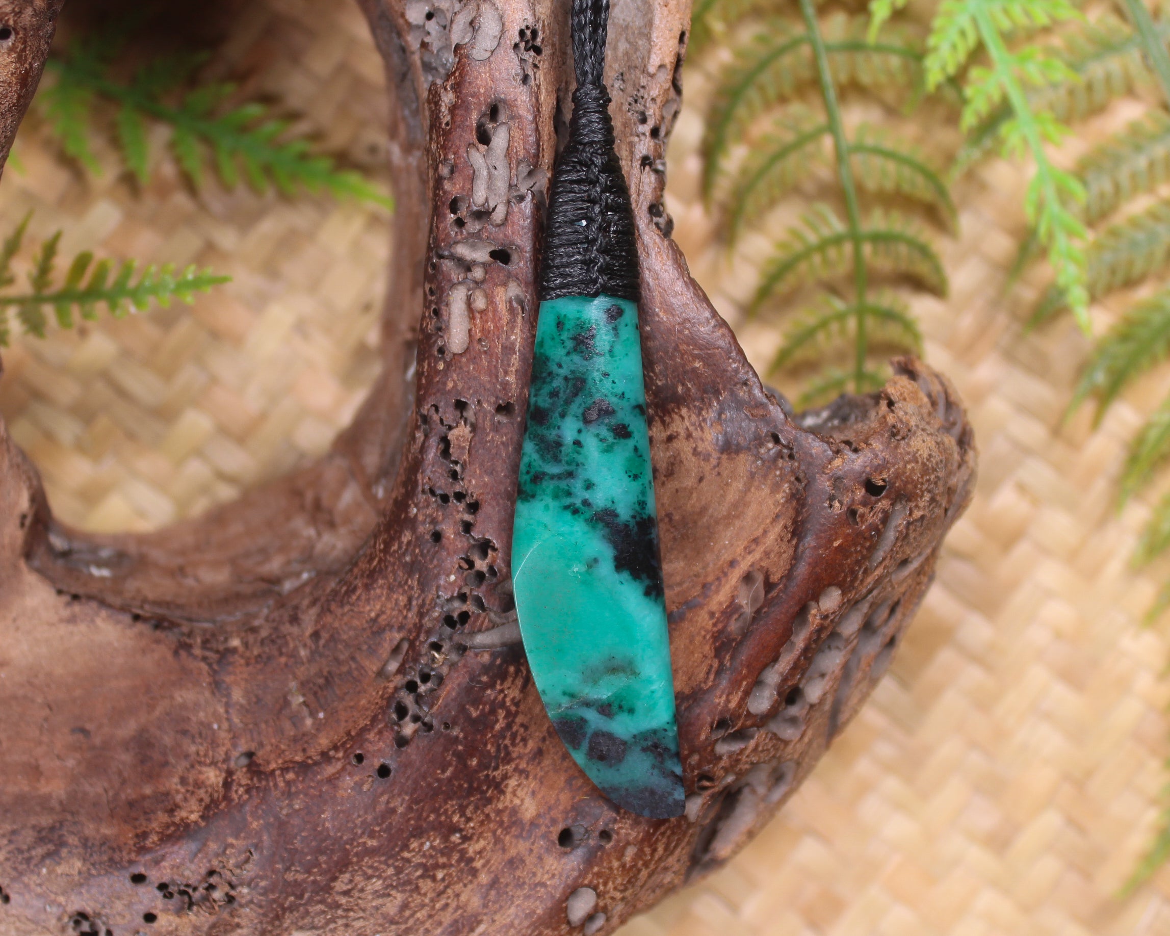 Toki or Adze Pendant carved from NZ Fuchsite 