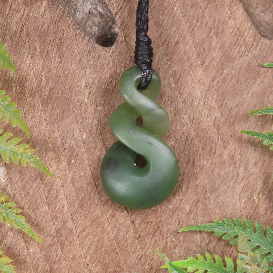 Twist or Pikorua carved from Hapopo Pounamu - NZ Greenstone