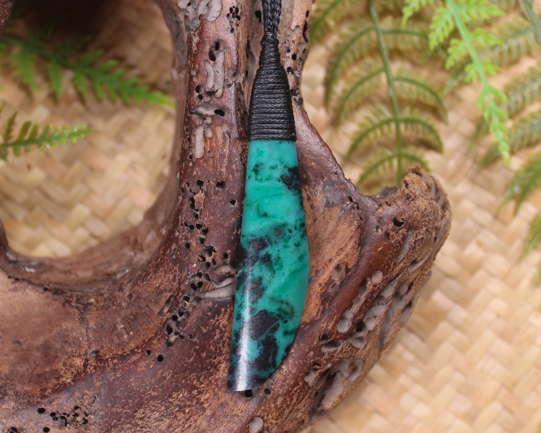 Toki or Adze Pendant carved from NZ Fuchsite 