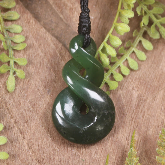 Twist carved from Kawakawa Pounamu - NZ Greenstone
