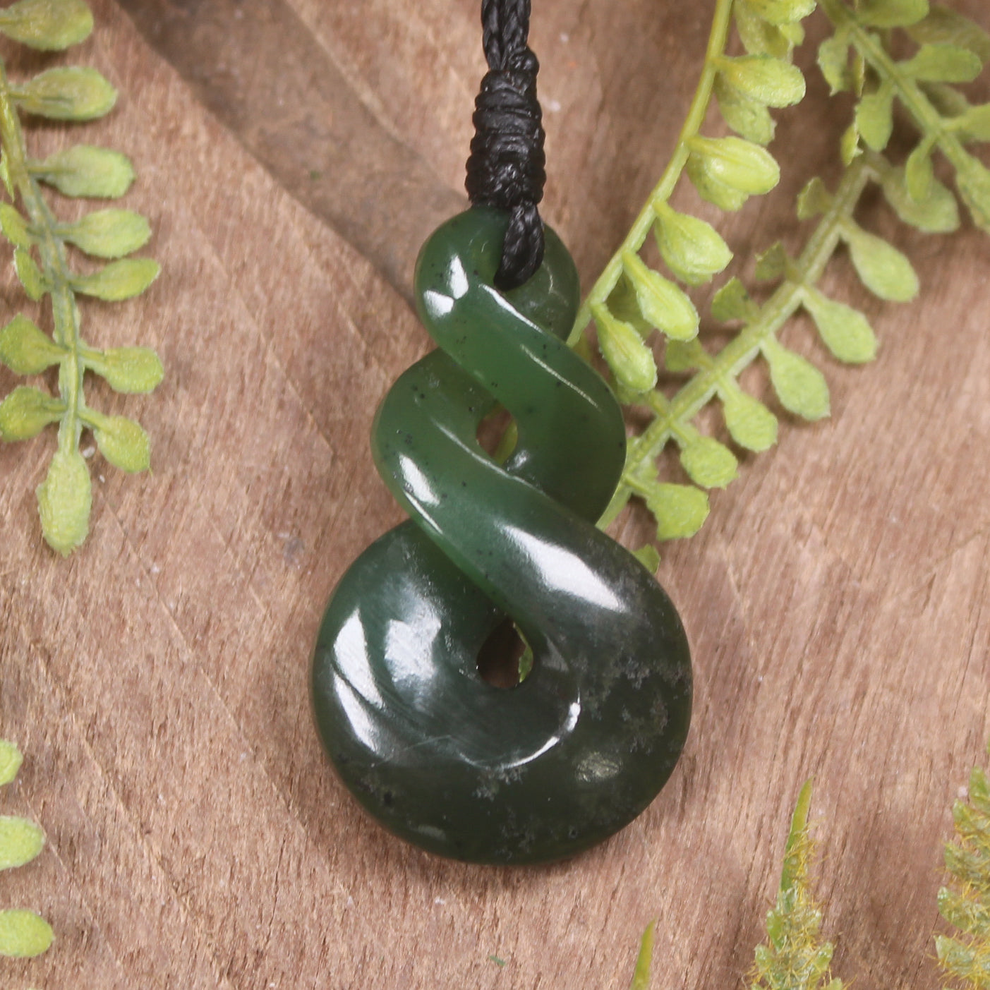 Twist carved from Kawakawa Pounamu - NZ Greenstone
