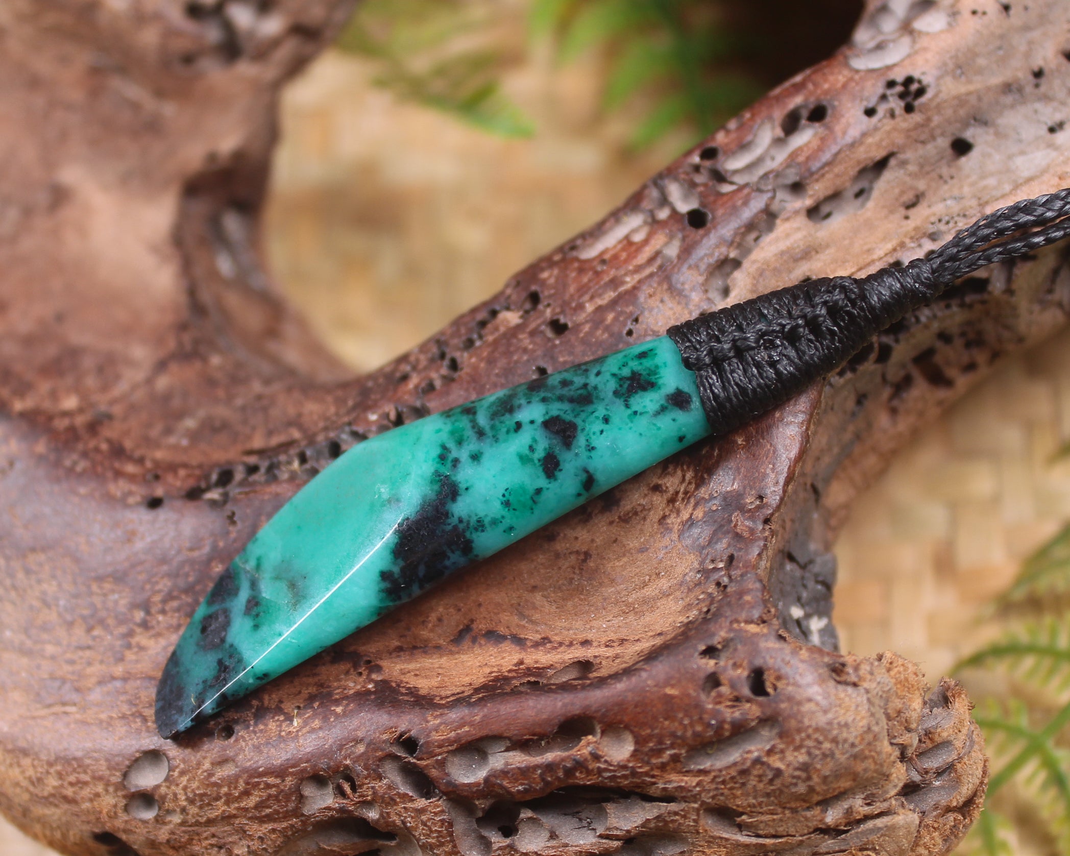 Toki or Adze Pendant carved from NZ Fuchsite 