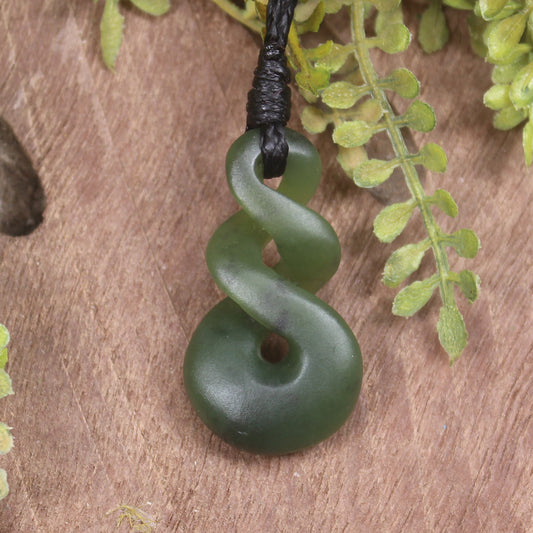 Twist or Pikorua carved from Hapopo Pounamu - NZ Greenstone