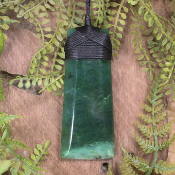 Kawakawa Pounamu Toki