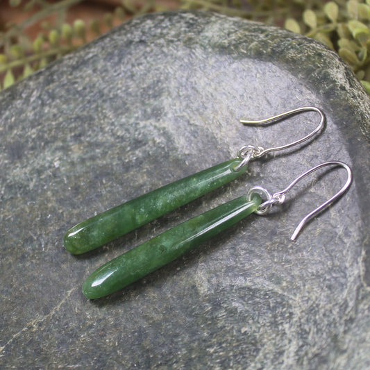 Roimata or Teardrop earrings carved from Kawakawa Pounamu - NZ Greenstone