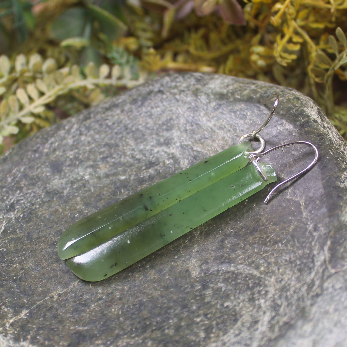 NZ Greenstone Roimata Earrings Hapopo Pounamu