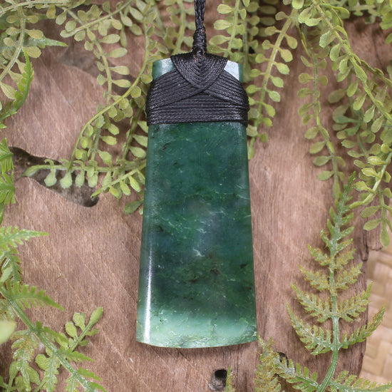 Kawakawa Pounamu Toki