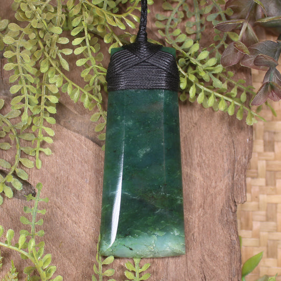 Kawakawa Pounamu Toki