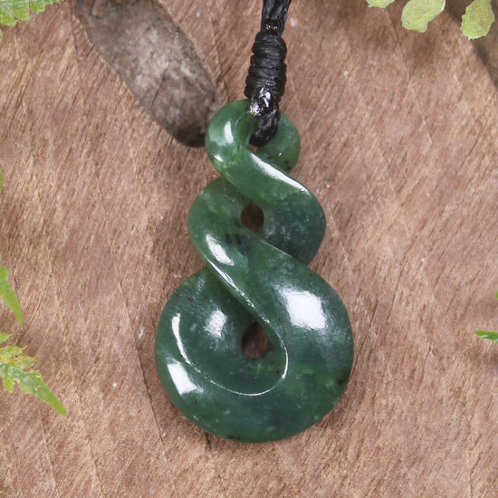 Twist carved from Kawakawa Pounamu - NZ Greenstone
