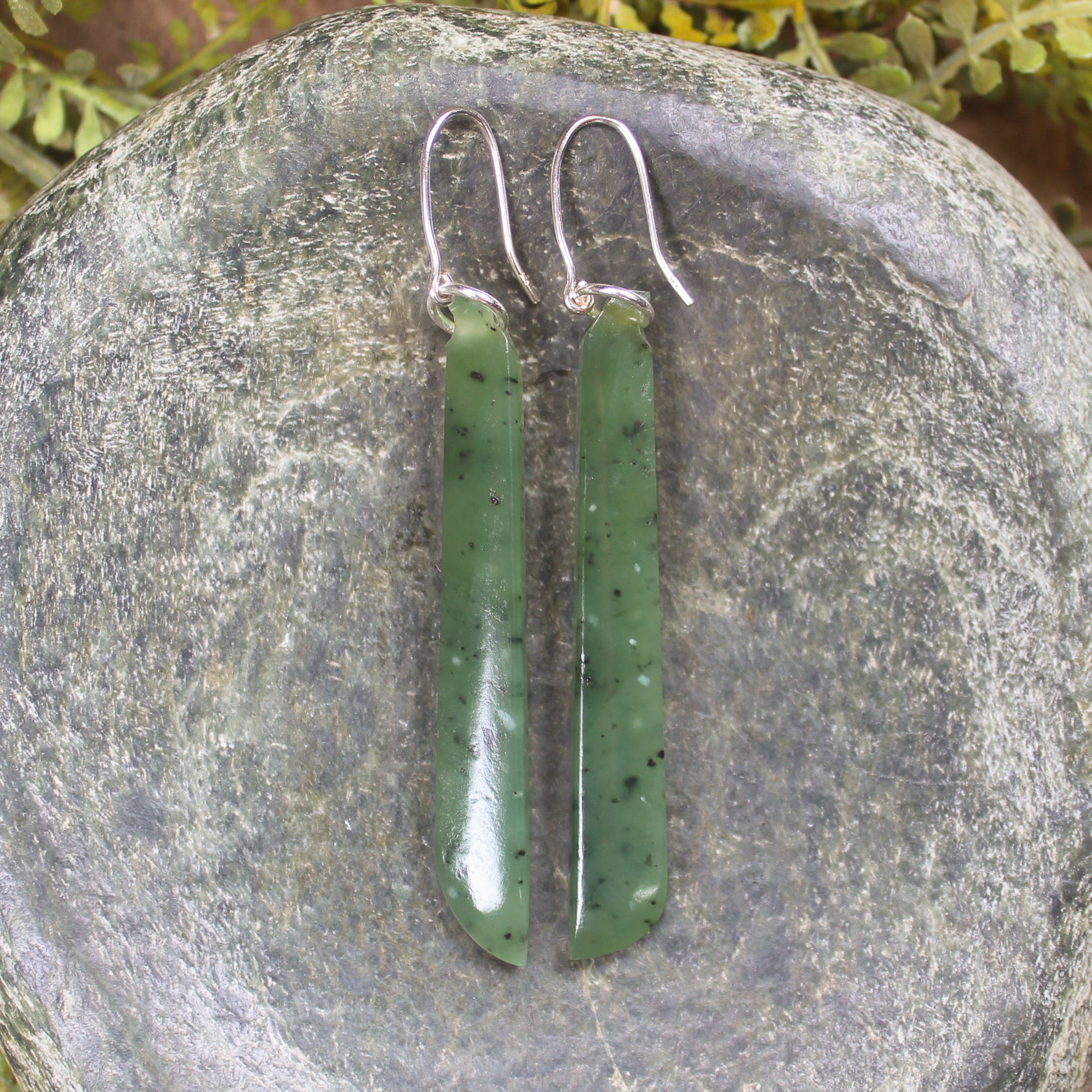 NZ Greenstone Roimata Earrings Hapopo Pounamu