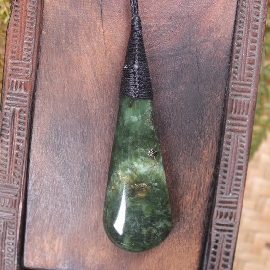 Roimata Teardrop carved from Hapopo Pounamu - NZ Greenstone