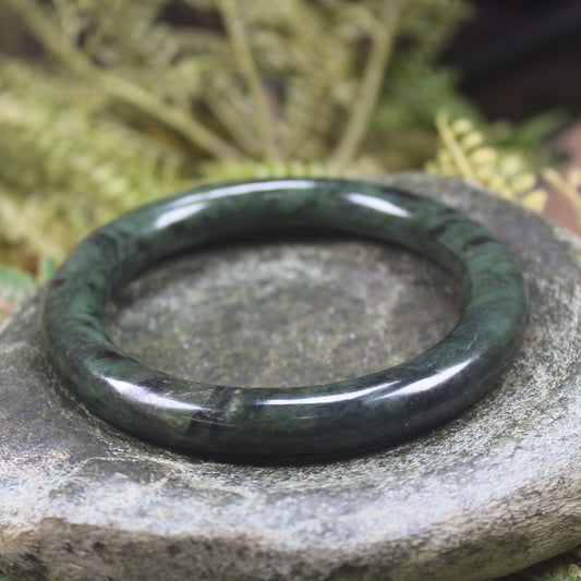 Bangle carved from Rimu Pounamu - NZ Greenstone