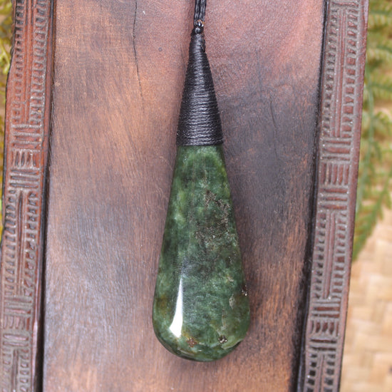 Roimata Teardrop carved from Hapopo Pounamu - NZ Greenstone