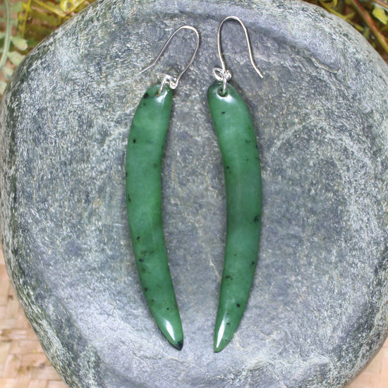 Huia Beak earrings carved from Hapopo Pounamu - NZ Greenstone