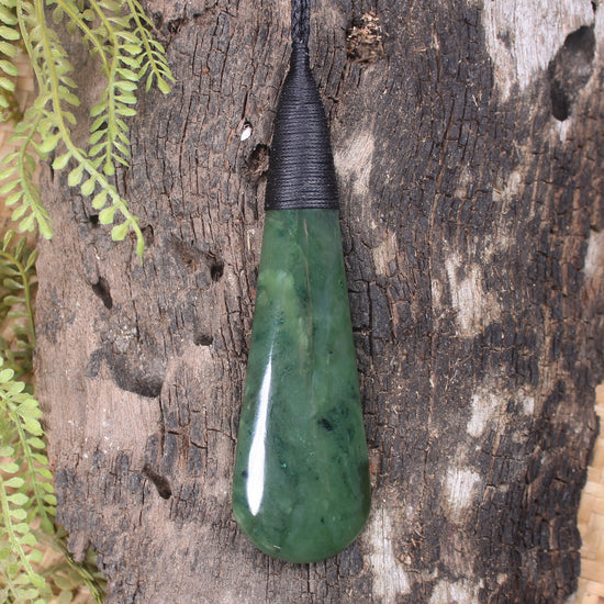 Kawakawa Pounamu Roimata Pendant - NZ Greenstone
