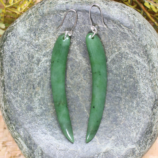 Huia Beak earrings carved from Hapopo Pounamu - NZ Greenstone