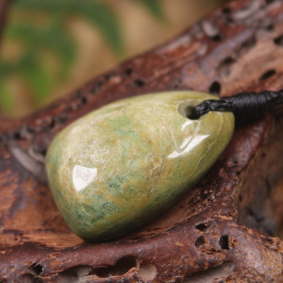 Freeform Flower Jade pendant
