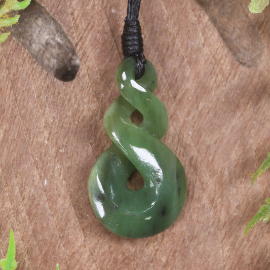 Twist or Pikorua carved from Hapopo Pounamu - NZ Greenstone