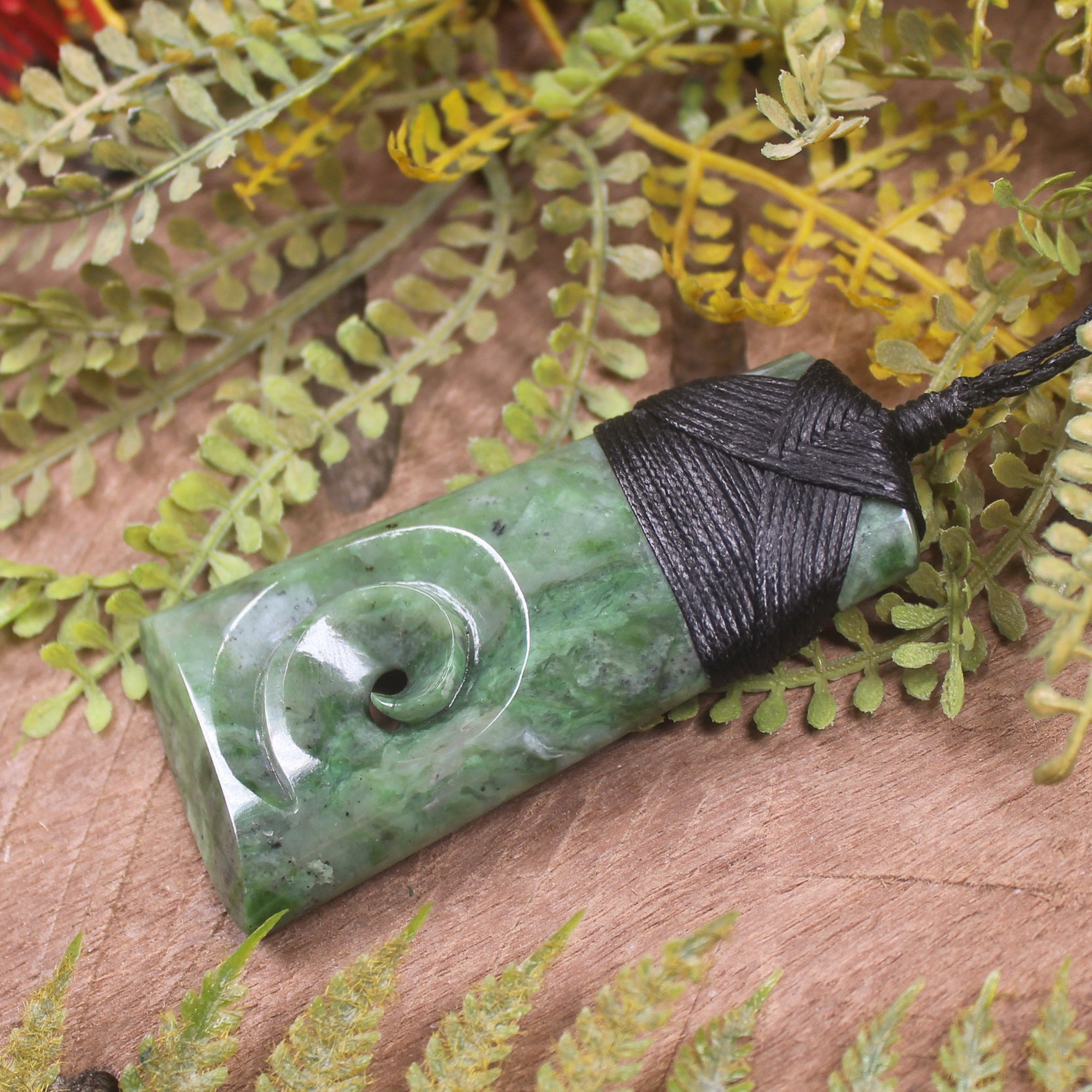Hapopo Pounamu Toki with Koru - NZ Greenstone