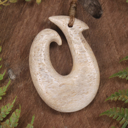 Whale bone Hei Matau