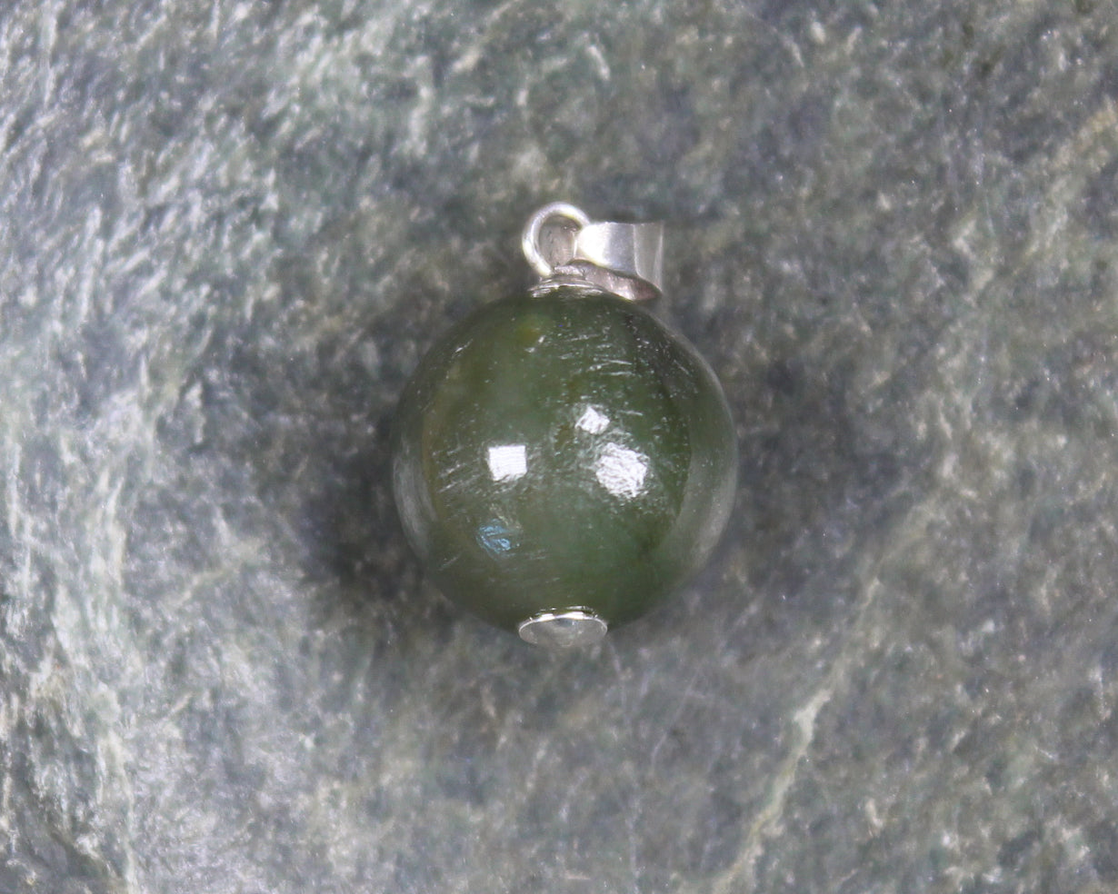 Bead Pounamu necklace - NZ Greenstone