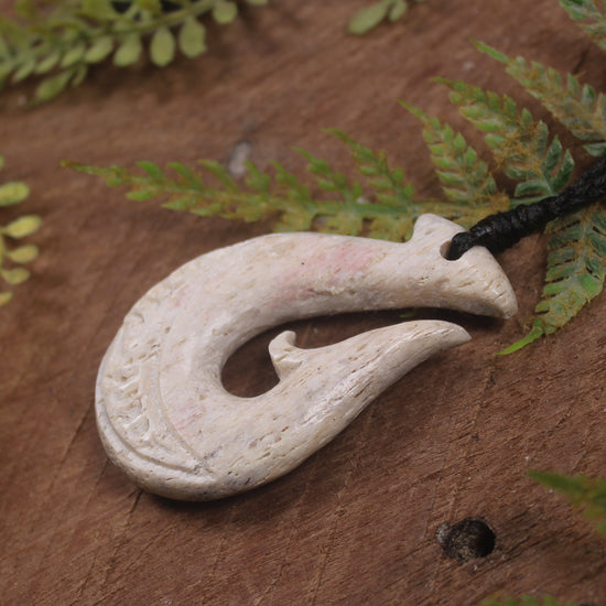 Whale bone Hei Matau