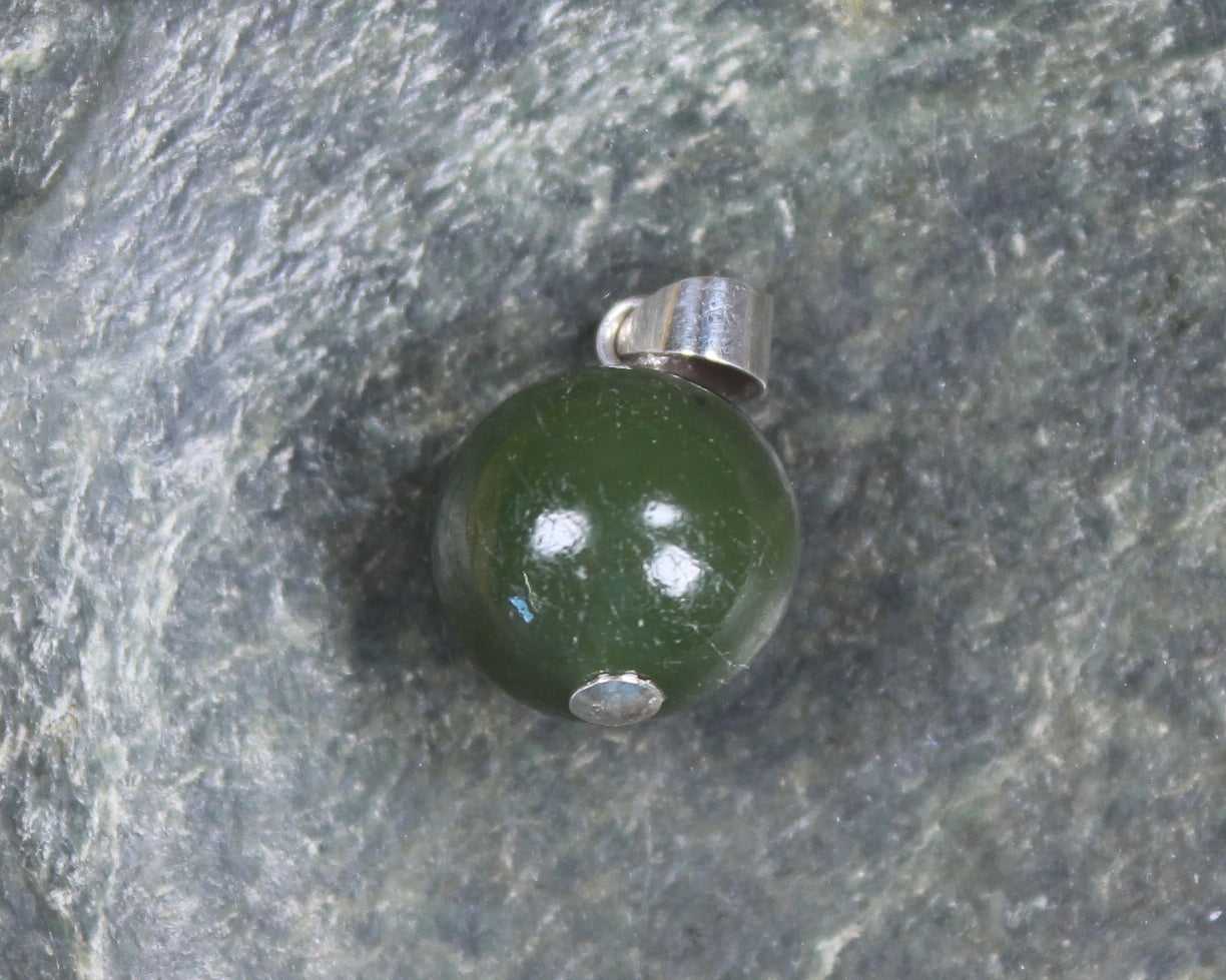 Bead Pounamu necklace - NZ Greenstone