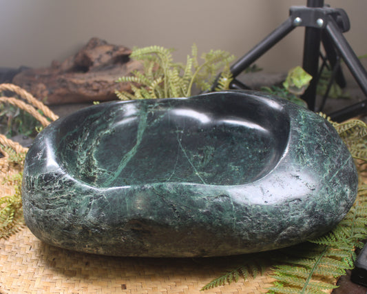 NZ Serpentine Bowl