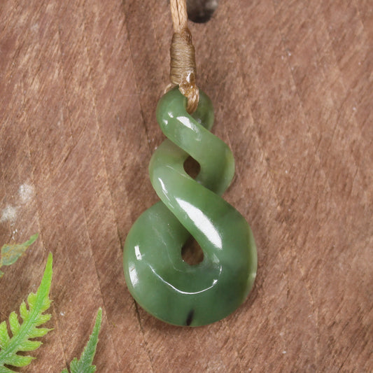Twist or Pikorua carved from Hapopo Pounamu - NZ Greenstone