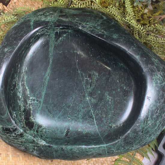 NZ Serpentine Bowl