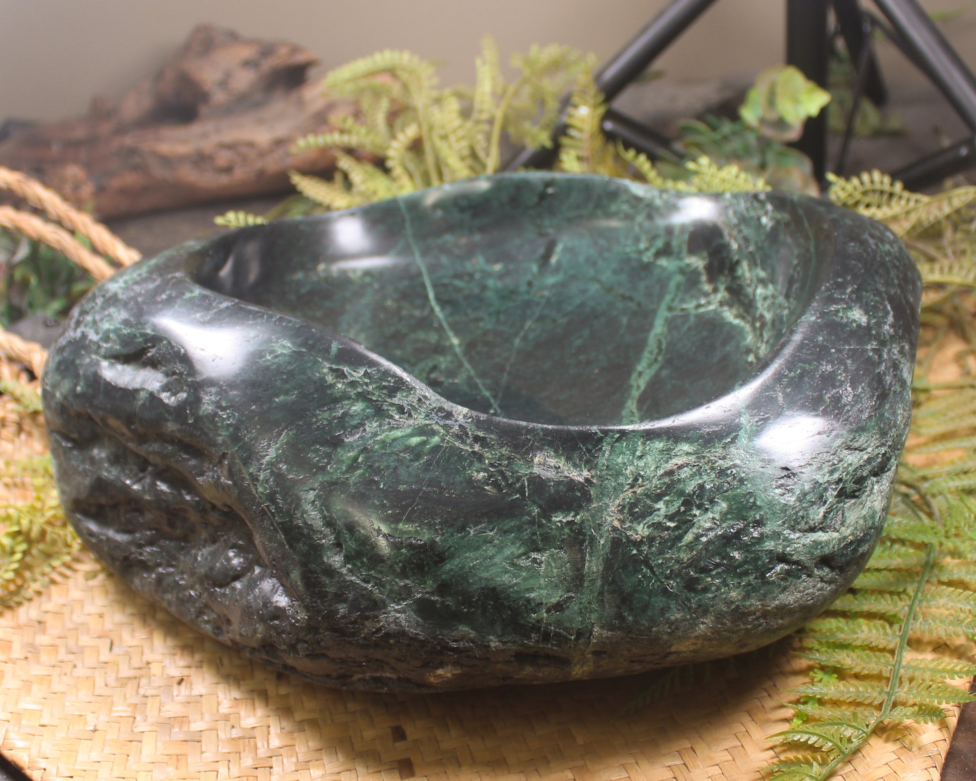 NZ Serpentine Bowl
