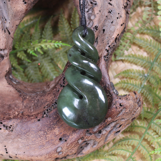 Twist or Pikorua carved from Rimu Pounamu - NZ Greenstone