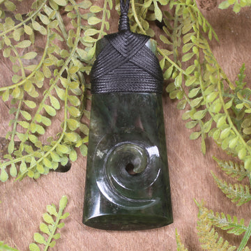 Rimu Pounamu Toki with Koru