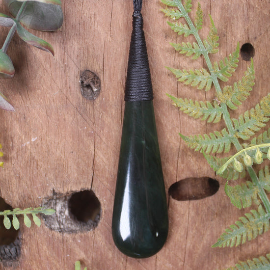 Kawakawa Pounamu Roimata Pendant - NZ Greenstone