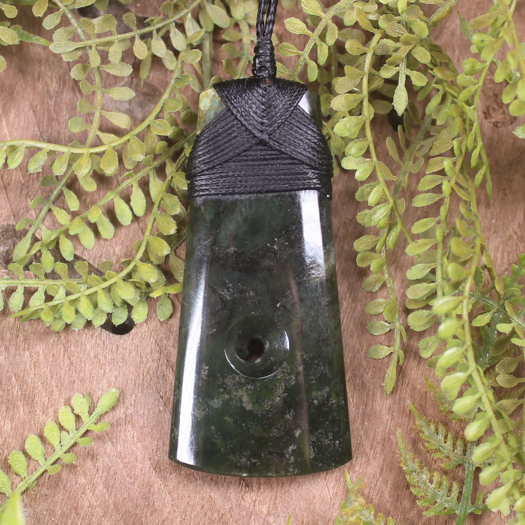 Rimu Pounamu Toki with Koru