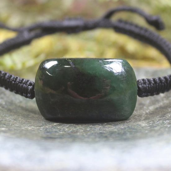 Adjustable cord bracelet with Rimu Pounamu