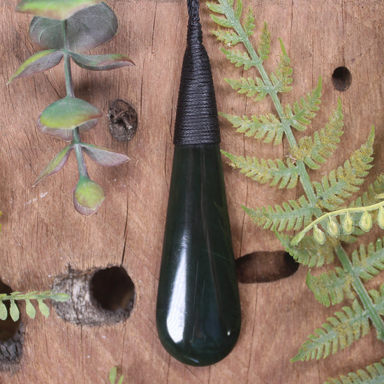 Kawakawa Pounamu Roimata Pendant - NZ Greenstone