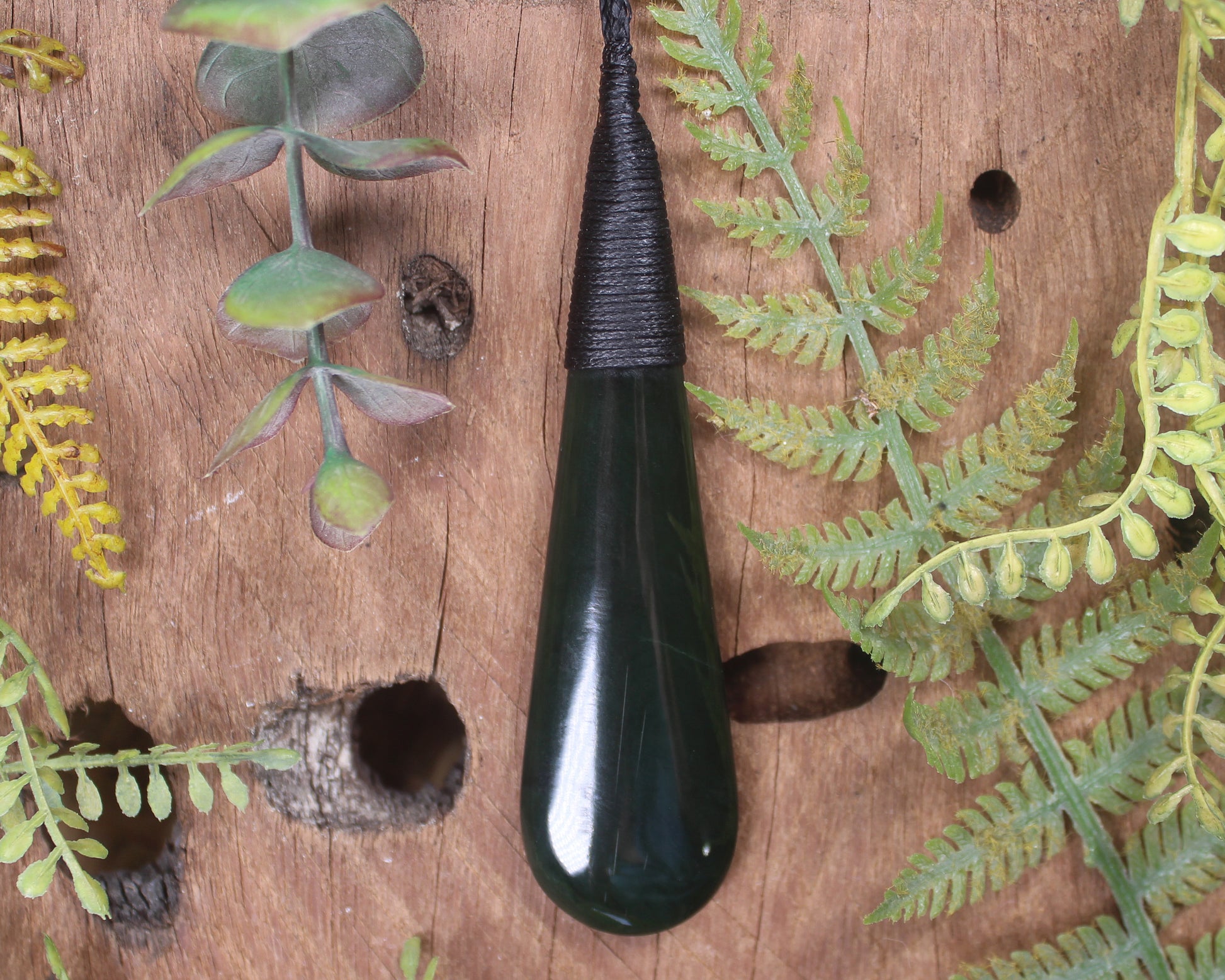 Kawakawa Pounamu Roimata Pendant - NZ Greenstone