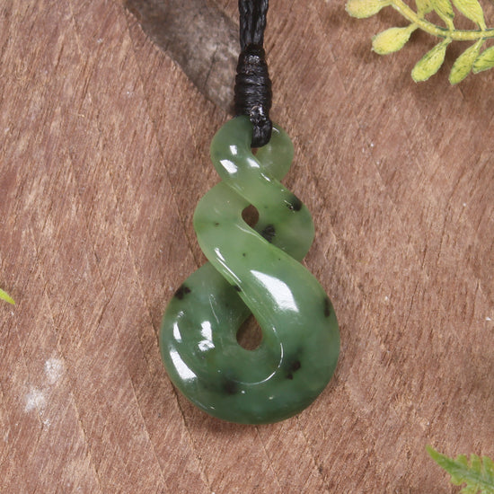 Twist or Pikorua carved from Hapopo Pounamu - NZ Greenstone